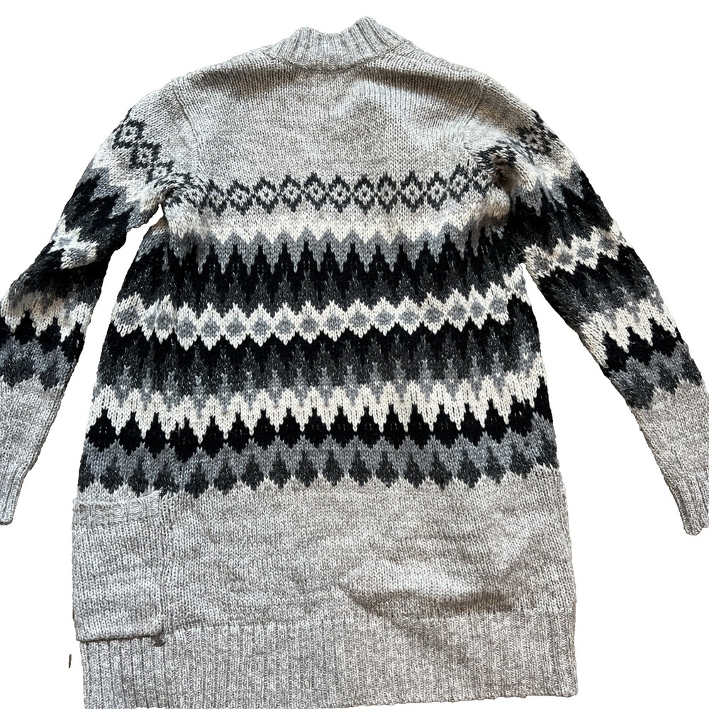 American Eagle Cardigan Gray Black‎ Silver Fair Isle Chevron Sweater Women XS - Picture 10 of 10